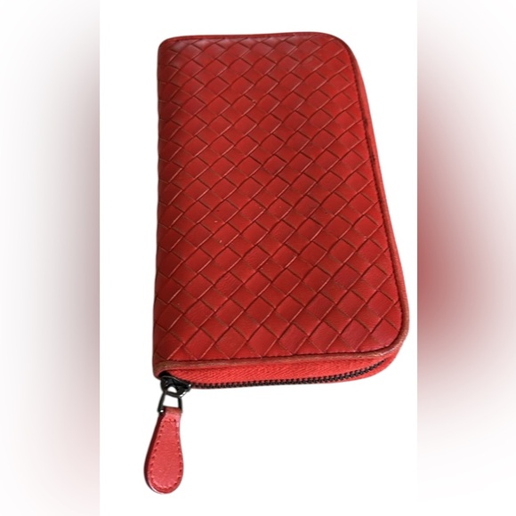 Bottega Veneta Large Braided Wallet With Zip - Picture 2 of 16
